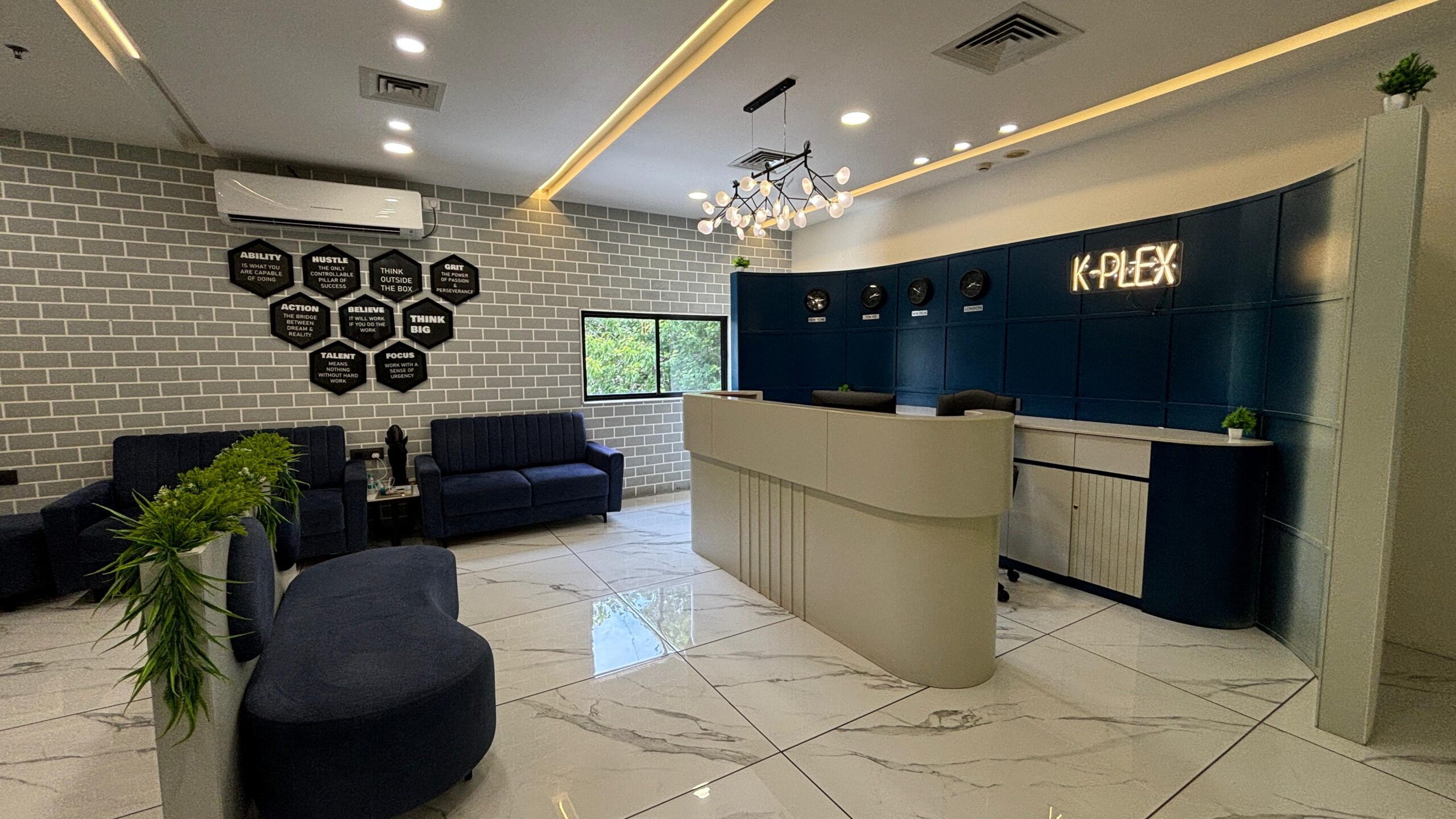 Kplex coworking space in Vadodara reception